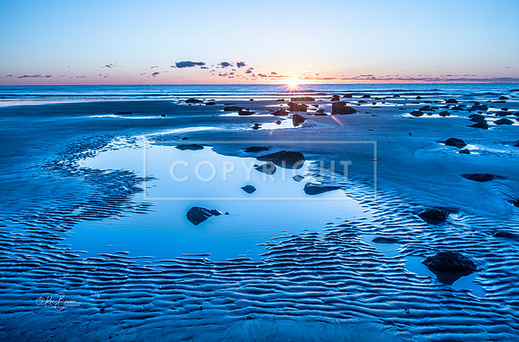 3137 - York Beach Sunrise - Maine